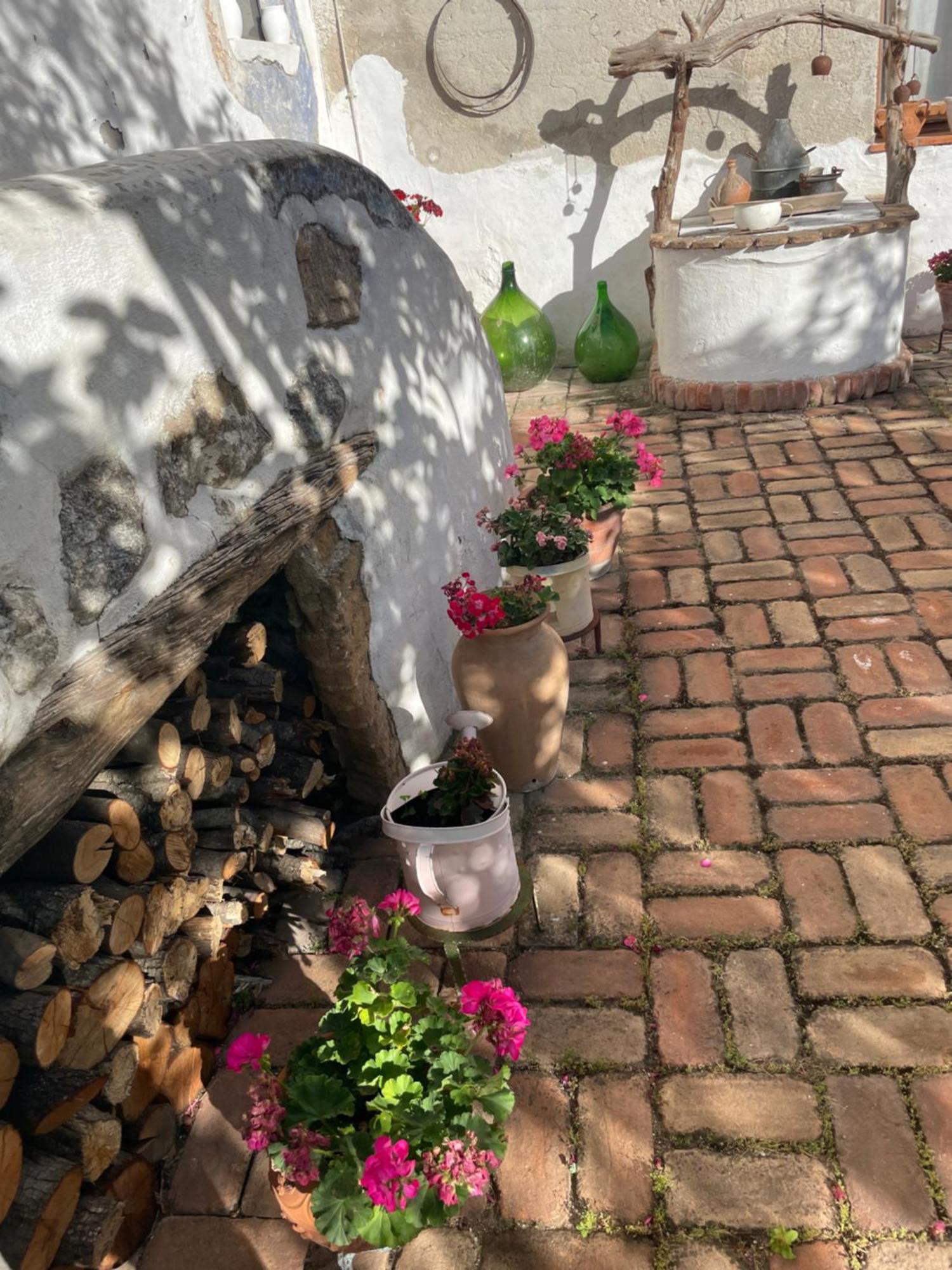 B&B Corte San Lussorio Ольена Экстерьер фото